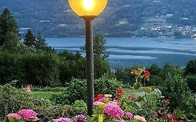Lake Apartment Ischia Red